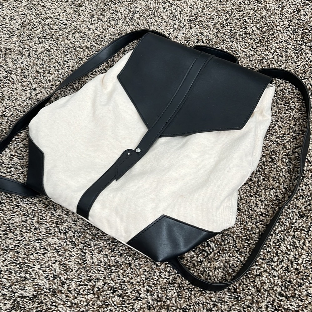 Deux Lux Canvas Backpack, worn once. stained bottom - Picture 2 of 7